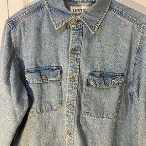 ** VINTAGE Levi's Jean Jacket **